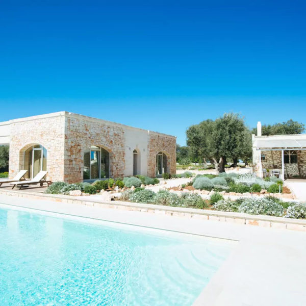 Gay foodies tour exclusive swimming pool