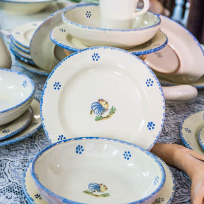 Hand decorated ceramic pots in Grottaglie