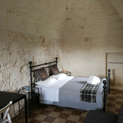 Gay Italian Accommodation vaulted ceiling