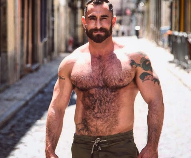 Gay Foodies Tour in Puglia with the Bear-Naked Chef