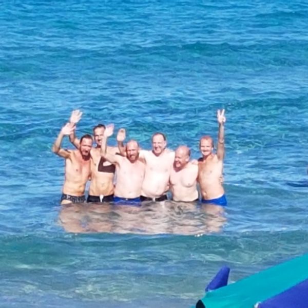 Gay Salento Food Tour swim time and photo bomb!